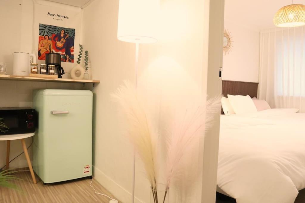 3rooms 4beds Kitchen Hongik Stn 3min * Seul